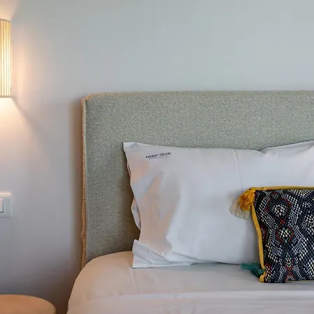 Angrali In Ratzakli Vila