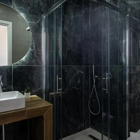 Angrali In Ratzakli Vila Ratzaklíon