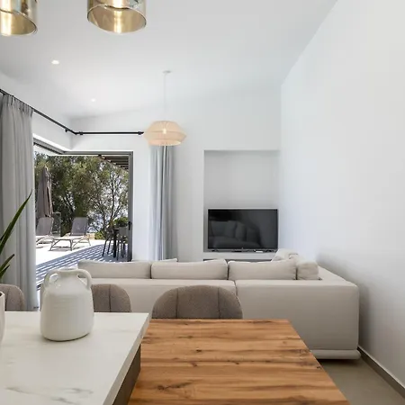 Vila Angrali In Ratzakli Ratzaklíon